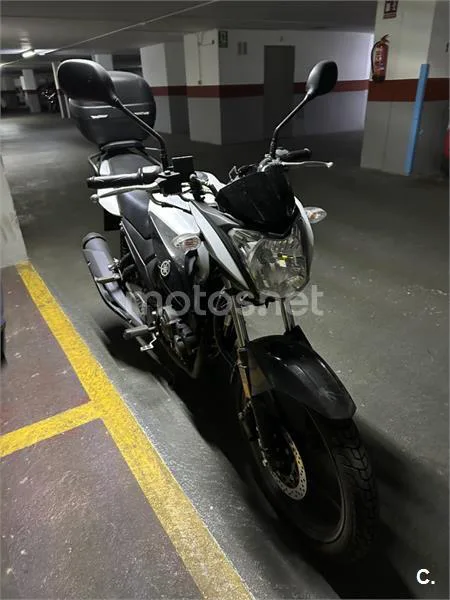 Yamaha YS125 – Vista 5