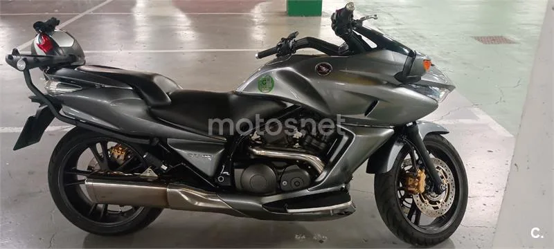 Honda DN 01 – Vista 3