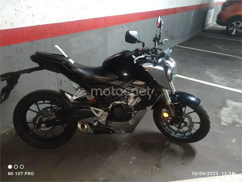 Honda CB 125 R – Vista 2