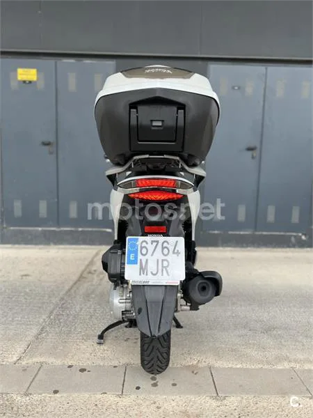 Honda SH 125i – Vista 6