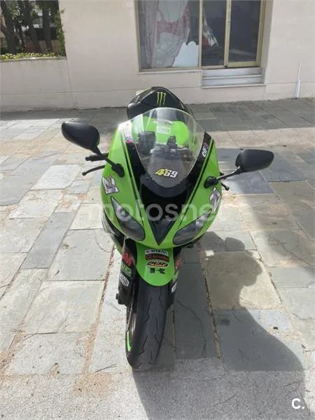 Kawasaki Ninja ZX-10R - Vista 4
