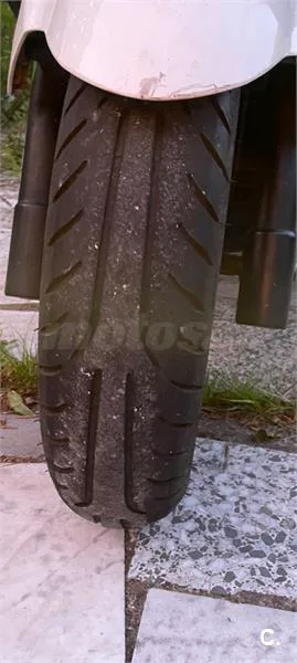 Kymco Super Dink 300 – Vista 8