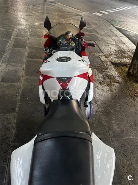 Honda CBR 1000 RR Fireblade – Vista 2