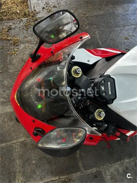 Honda CBR 1000 RR Fireblade – Vista 5