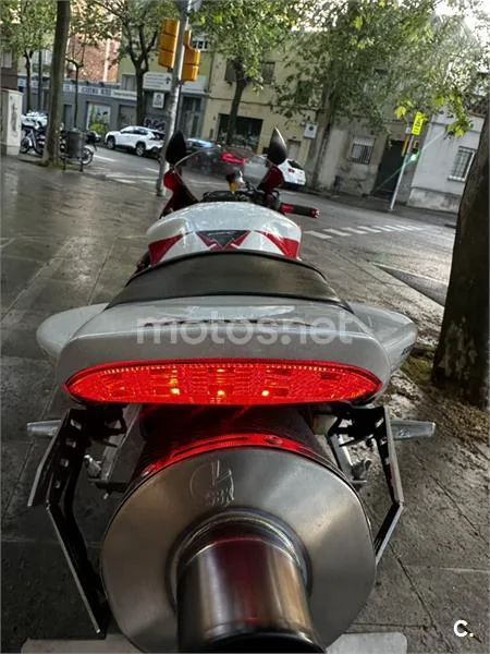 Honda CBR 1000 RR Fireblade – Vista 6