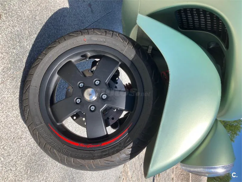 Vespa Sei Giorni 300 – Vista 5