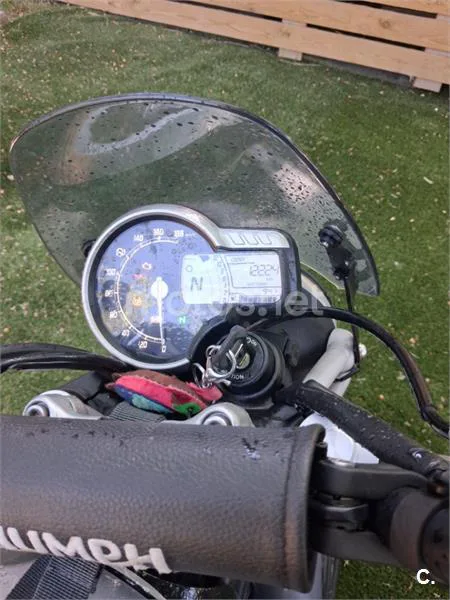 Triumph Scrambler 400 X – Vista 4