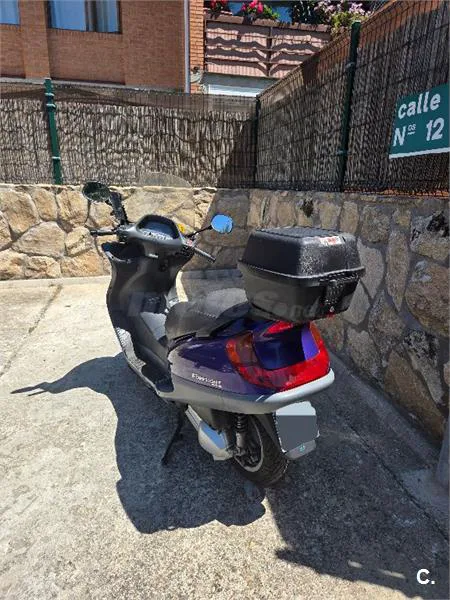 Honda FES 250 Foresight – Vista 2