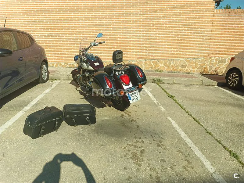 Suzuki Intruder C800C – Vista 2