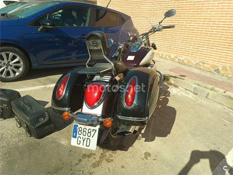 Suzuki Intruder C800C – Vista 3