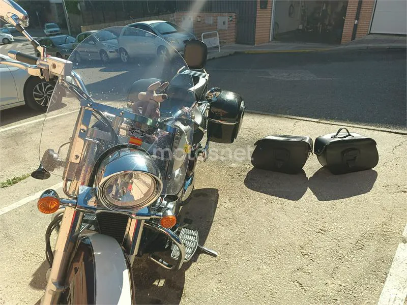 Suzuki Intruder C800C – Vista 6