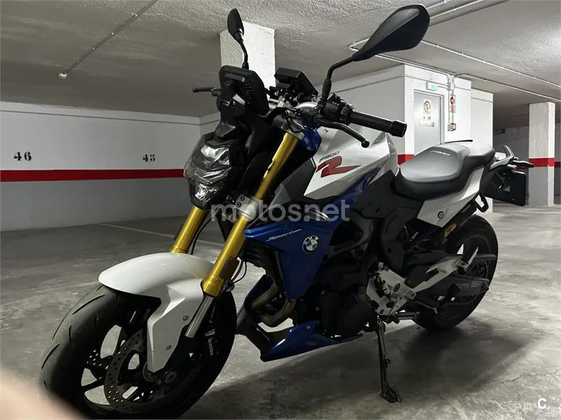 BMW F 900 R – Vista 3