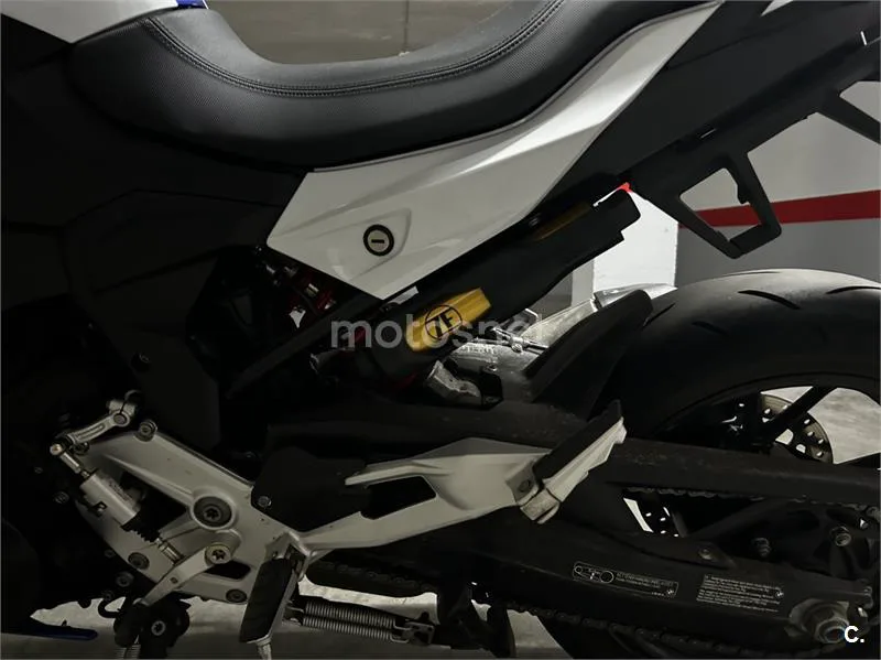 BMW F 900 R – Vista 9