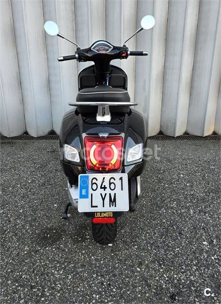 Vespa GTS Super 300 – Vista 3