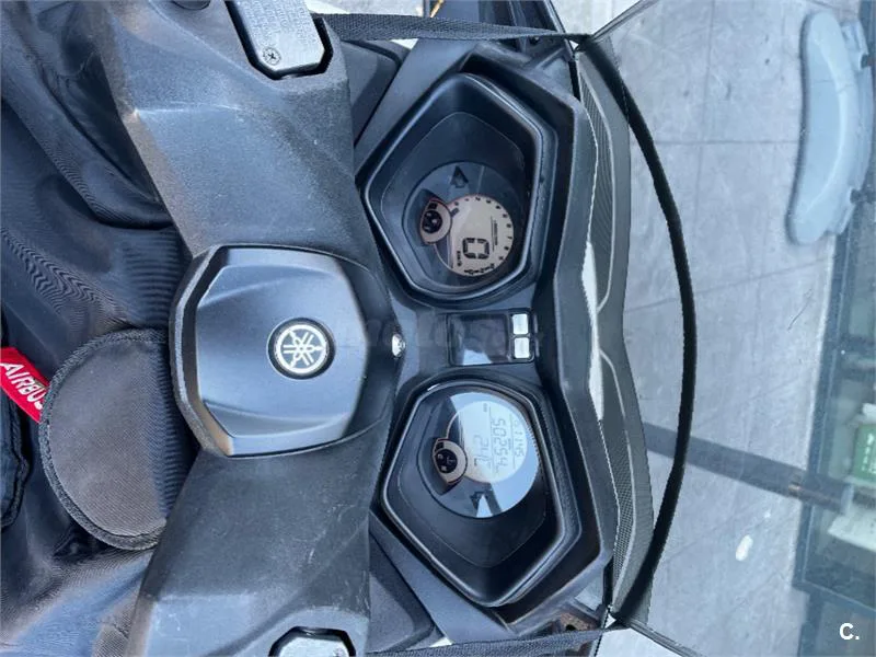 Yamaha XMAX 125 – Vista 6