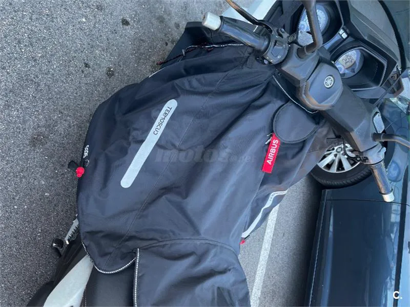 Yamaha XMAX 125 – Vista 8