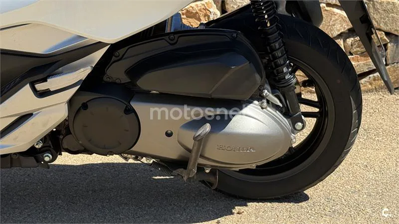 Honda Forza 350 – Vista 8
