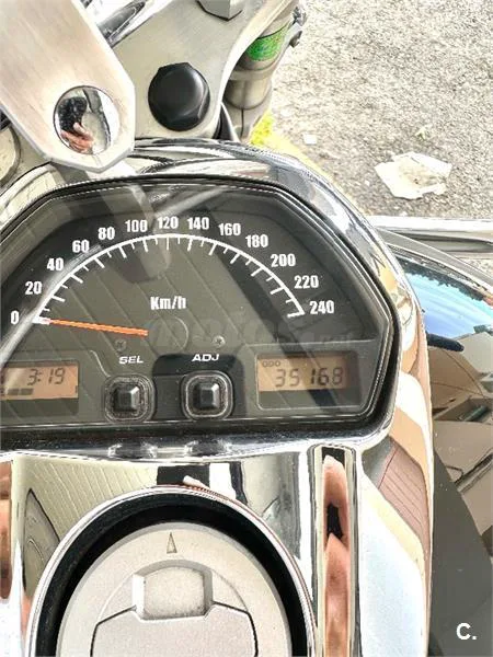 Suzuki Intruder M1800R – Vista 5
