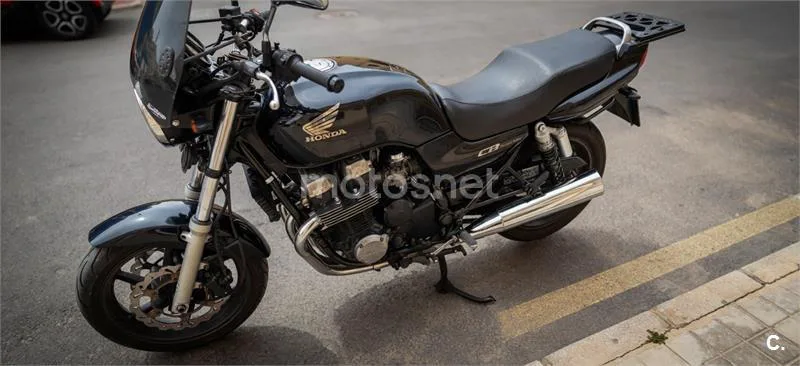 Honda CB 750 Seven Fifty – Vista 4