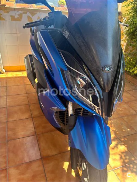 Kymco K-XCT 125i – Vista 3