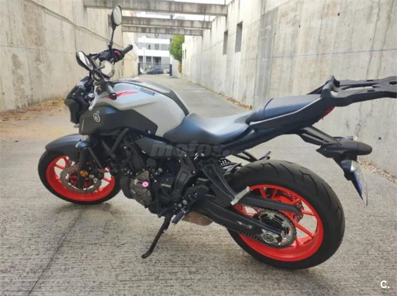 Yamaha MT-07 – Vista 3