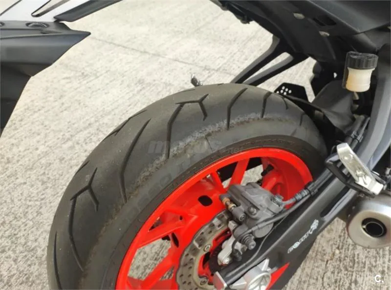 Yamaha MT-07 – Vista 8