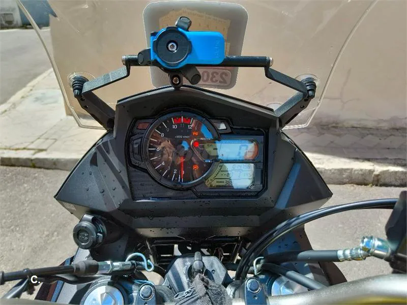 Suzuki V-Strom 650 XT – Vista 6