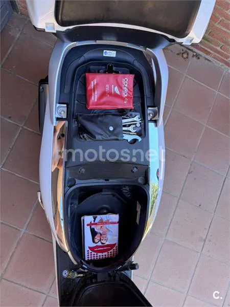 Honda SH 300i – Vista 6