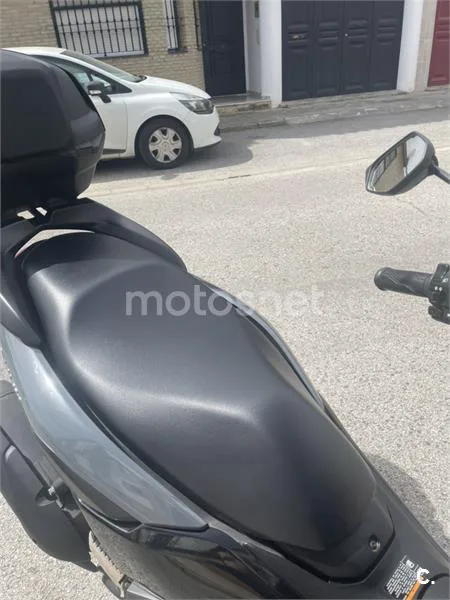 Yamaha NMAX – Vista 3
