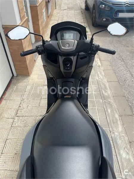Yamaha NMAX – Vista 10