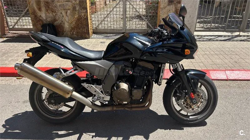 Kawasaki Z S – Vista 2