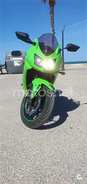 Kawasaki Ninja 250 R – Vista 9