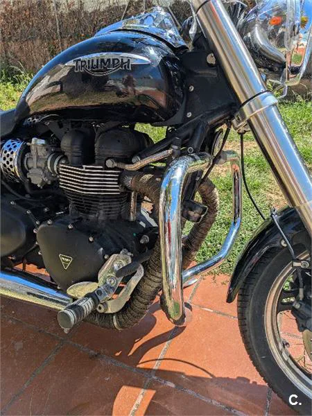 Triumph Speedmaster 900 – Vista 5