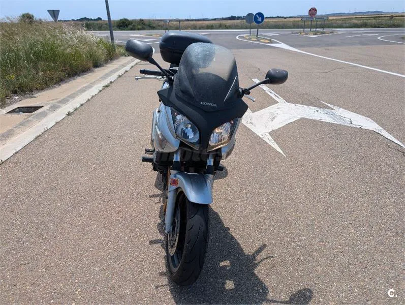 Honda CBF 600 SA – Vista 2