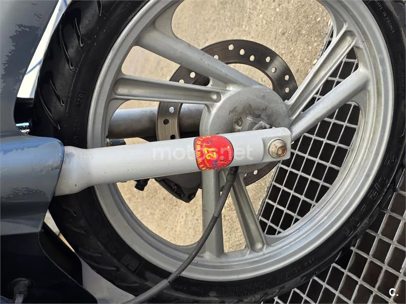 Honda SH 50 – Vista 5