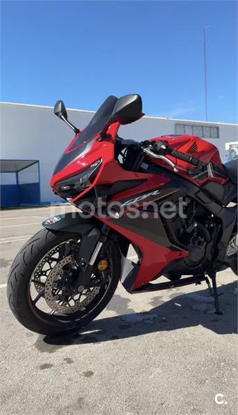 Honda CBR 650 R – Vista 2