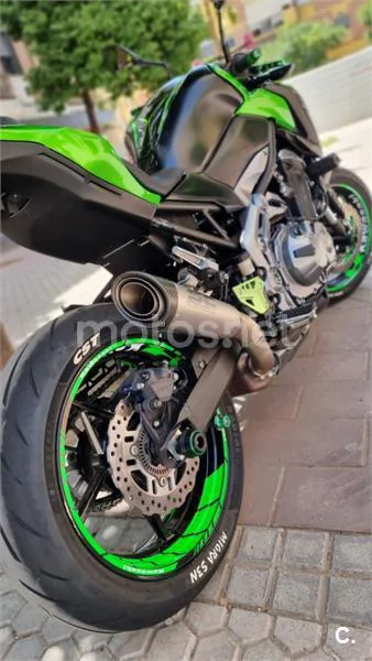 Kawasaki Z900 – Vista 2