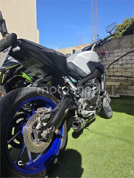 Yamaha MT-09 – Vista 4