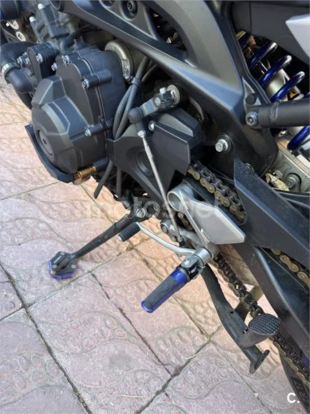 Yamaha MT-09 – Vista 8