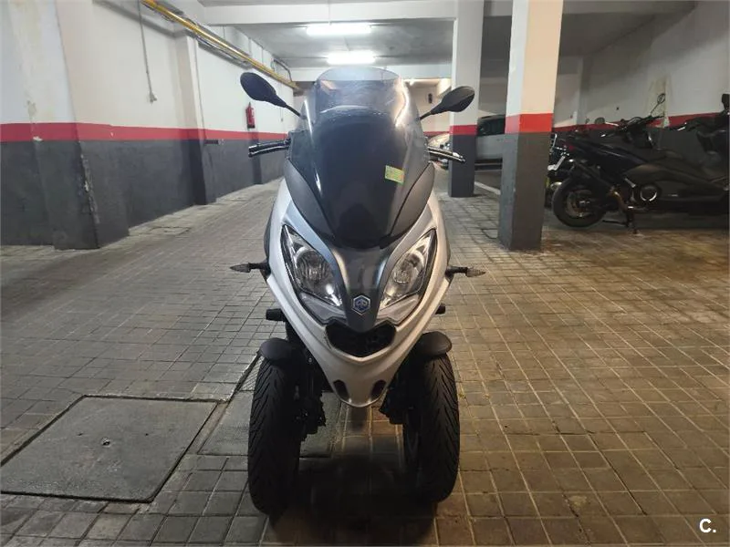Piaggio MP3 – Vista 2