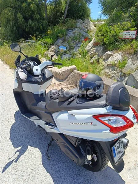SYM Maxsym 400 – Vista 3
