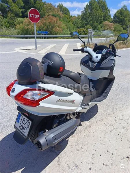 SYM Maxsym 400 – Vista 4