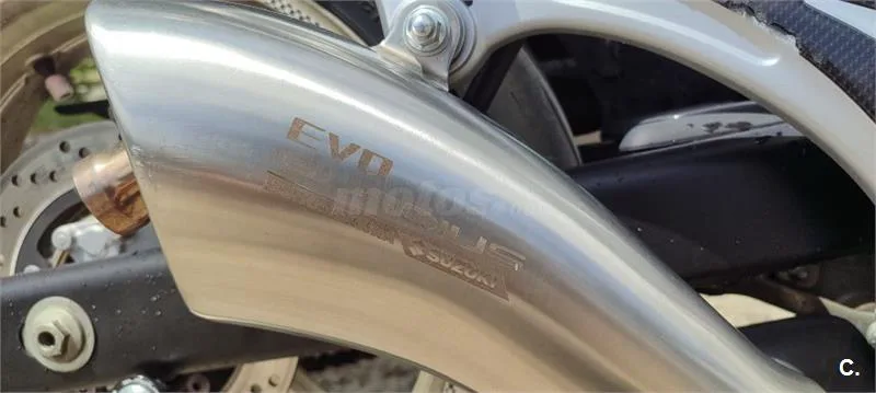 Suzuki SFV 650 Gladius – Vista 2