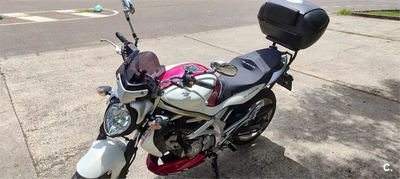 Suzuki SFV 650 Gladius – Vista 5