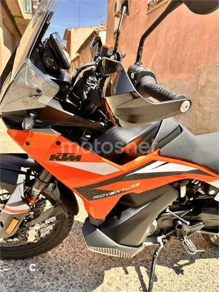 KTM 890 – Vista 13