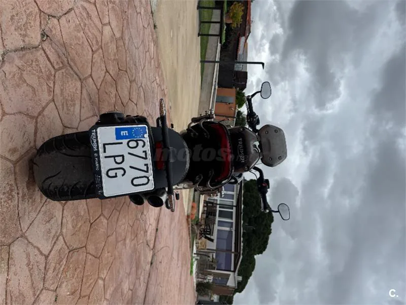 Triumph Rocket 3 – Vista 5