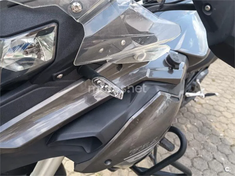 Benelli TRK 502 - Vista 5
