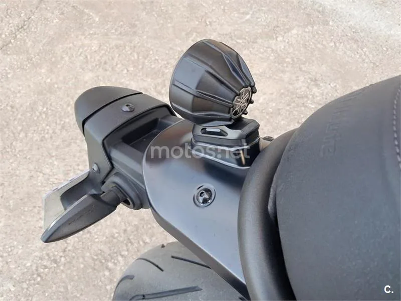 Yamaha XSR 700 – Vista 15