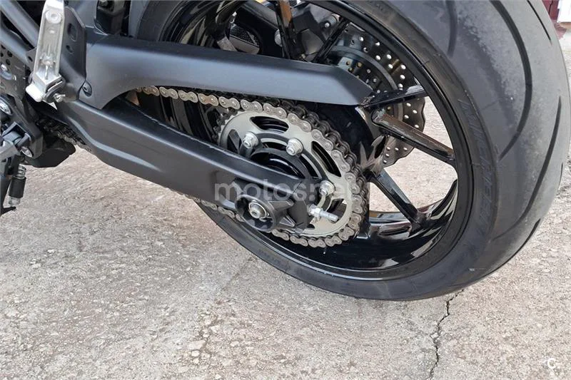 Yamaha XSR 700 – Vista 17