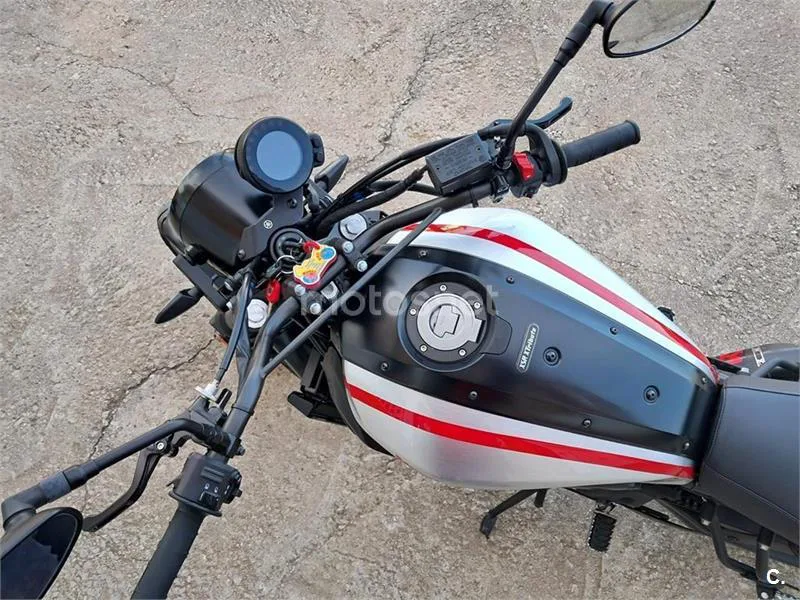 Yamaha XSR 700 – Vista 6